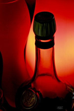 BOTTLE_TOP_GLOW_RED_by_RCoty